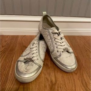 Guess Low-Top Sneakers
